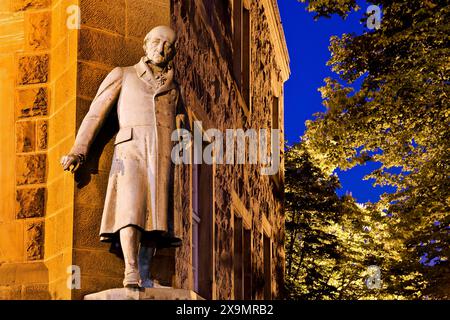 Heinrich Friedrich Karl Reichsfreiherr vom und zum Stein, Statue am Rathaus in Wetter (Ruhr), Ruhrgebiet, Nordrhein-Westfalen Stockfoto