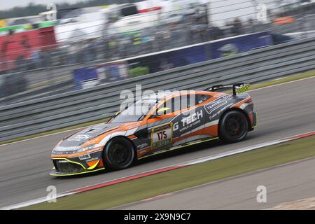 Jasmin Preisig (Herisau/che) / Benjamon Hites (Santiago/CHL) / Christoph Breuer (Nettersheim/DEU) / Reinhold Renger (Rothenburg/DEU), #175, Aston Martin Vantage AMR GT4, Team: PROsport Racing (DEU), Motorsport, ADAC Ravenol 24H Rennen Nürburgring, Nürnberg, 30.05.2024 - 02.06.2024, Samstag 01.06.2024-August-August Stockfoto