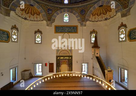 Die Suleymaniye-Moschee in Edirne wurde im 15. Jahrhundert erbaut. Stockfoto