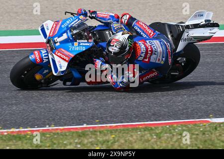 Mugello, Italien. Juni 2024. Italienischer Fahrer Francesco Bagnaia von Ducati Lenovo Team mit einer speziellen Lackierung in Azzurro (hellblau), in der Farbe der italienischen Nationalmannschaften während der Gran Premio dÂ&#x80;&#x99;Italia Brembo - warm Up, MotoGP Weltmeisterschaft in Mugello, Italien, 02. Juni 2024 Credit: Unabhängige Fotoagentur/Alamy Live News Stockfoto