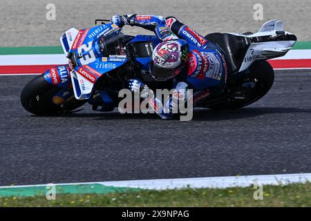 Mugello, Italien. Juni 2024. Italienische Fahrerin Enea Bastianini von Ducati Lenovo Team mit einer speziellen Lackierung in Azzurro (hellblau), in der Farbe der italienischen Nationalmannschaften während der Gran Premio dÂ&#x80;&#x99;Italia Brembo - warm Up, MotoGP Weltmeisterschaft in Mugello, Italien, 02. Juni 2024 Credit: Unabhängige Fotoagentur/Alamy Live News Stockfoto