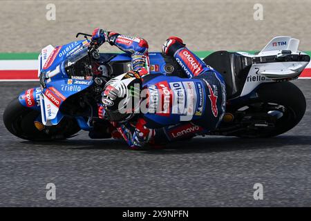 Mugello, Italien. Juni 2024. Italienischer Fahrer Francesco Bagnaia von Ducati Lenovo Team mit einer speziellen Lackierung in Azzurro (hellblau), in der Farbe der italienischen Nationalmannschaften während der Gran Premio dÂ&#x80;&#x99;Italia Brembo - warm Up, MotoGP Weltmeisterschaft in Mugello, Italien, 02. Juni 2024 Credit: Unabhängige Fotoagentur/Alamy Live News Stockfoto