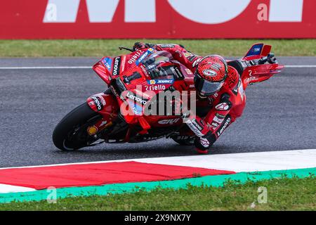 Scarperia, Italien. 31. Mai 2024. Francesco Pecco Bagnaia aus Italien und Ducati Lenovo Team in Aktion während des MotoGP GP7 Gran Premio d'Italia Brembo - Freies Training auf dem Mugello Circuit. Quelle: SOPA Images Limited/Alamy Live News Stockfoto