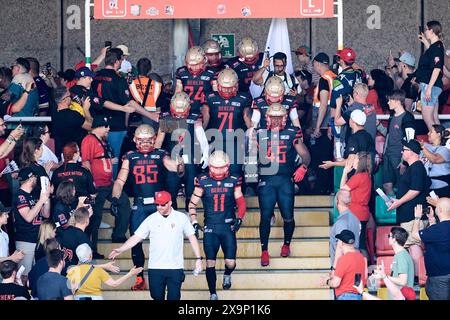 Berlin Thunder Spielereinlauf, DE, Berlin Thunder vs. Prague Lions, American Football, Saison 2024, European League of Football, elf, Woche 2, 02.06.2024, Foto: Eibner-Pressefoto/ Claudius Rauch Stockfoto