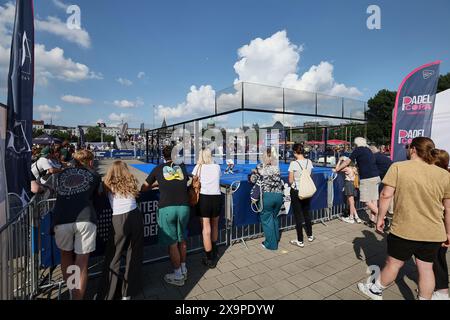 Hamburg, Hamburg, Deutschland. Juni 2024. Impressionen feiern den Sieg beim FIP RISE HAMBURG - Padel-Tennis in Hamburg (Credit Image: © Mathias Schulz/ZUMA Press Wire) NUR REDAKTIONELLE VERWENDUNG! Nicht für kommerzielle ZWECKE! Stockfoto