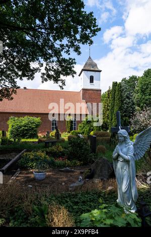 Friedhof an der Zionskirche, Worpswede, Niedersachsen. Friedhof an der Zionskirche, Worpswede, Niedersachsen, Deutschland. Stockfoto