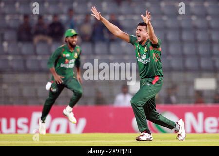 Taskin Ahmed beim zweiten T20-Spiel gegen Sri Lanka im Sylhet International Cricket Stadium (SICS), Lakkatura, Sylhet, Banglades Stockfoto