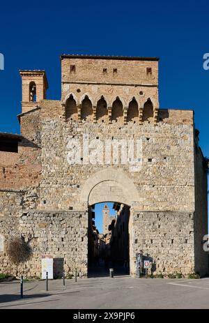 Porta San Giovanni, mittelalterliche Stadt San Gimignano, Toskana, Italien Stockfoto