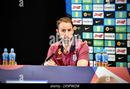 Darlington, Großbritannien. Juni 2024. Gareth Southgate spricht vor der UEFA-Europameisterschaft in Deutschland vor den Medien. Quelle: James Hind/Alamy. Stockfoto