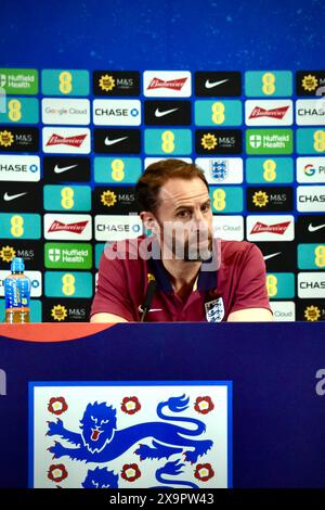 Darlington, Großbritannien. Juni 2024. Gareth Southgate spricht vor der UEFA-Europameisterschaft in Deutschland vor den Medien. Quelle: James Hind/Alamy. Stockfoto