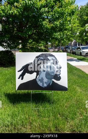 Ein Minneapolis-Schild, das den Basketballspieler Naz Reid aus Minnesota Timberwolves während der NBA-Playoffs zeigt. Spitzname „Zwei Wörter“, Stockfoto