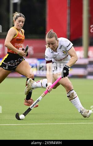 Antwerpen, Belgien. Juni 2024. Die Belgierin Charlotte Englebert wurde während eines Eishockeyspiels zwischen Australien und der belgischen Nationalmannschaft Red Panthers im Spiel 12/16 in der Gruppenphase der FIH Pro League 2024 am Sonntag, den 2. Juni 2024, in Antwerpen gezeigt. BELGA FOTO DIRK WAEM Credit: Belga News Agency/Alamy Live News Stockfoto