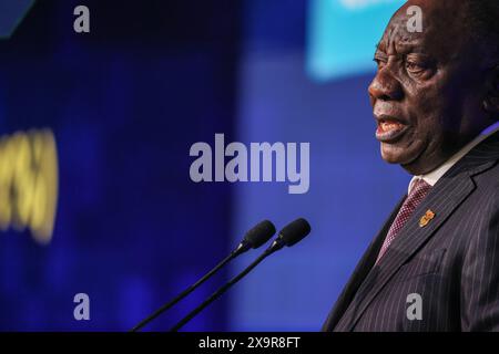 Midrand, Südafrika. Juni 2024. Der südafrikanische Präsident Cyril Ramaphosa spricht an die Nation, nachdem er die Ergebnisse der südafrikanischen Nationalwahlen 2024 während des Wahlausschusses Südafrikas (IEC) bekanntgegeben hatte, in dem die Ergebnisse der Nationalwahlen 2024 für Südafrika bekannt gegeben wurden. Der ANC, das langjährige Regierungsorgan in Südafrika, verlor zum ersten Mal seit Beginn der Demokratie vor 30 Jahren im Jahr 1994 seine absolute Mehrheit im Land. Quelle: UPI/Alamy Live News Stockfoto