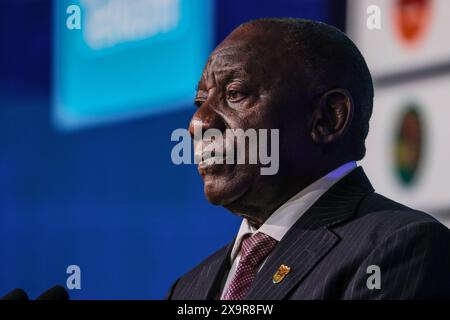 Midrand, Südafrika. Juni 2024. Der südafrikanische Präsident Cyril Ramaphosa spricht an die Nation, nachdem er die Ergebnisse der südafrikanischen Nationalwahlen 2024 während des Wahlausschusses Südafrikas (IEC) bekanntgegeben hatte, in dem die Ergebnisse der Nationalwahlen 2024 für Südafrika bekannt gegeben wurden. Der ANC, das langjährige Regierungsorgan in Südafrika, verlor zum ersten Mal seit Beginn der Demokratie vor 30 Jahren im Jahr 1994 seine absolute Mehrheit im Land. Quelle: UPI/Alamy Live News Stockfoto