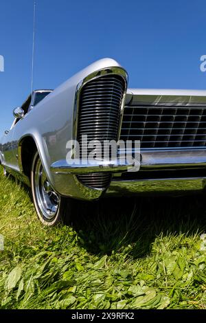 1965 Buick Riveria bei Hanley Farm Car Meet. Stockfoto