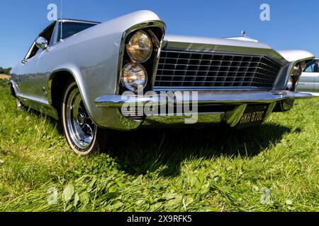 1965 Buick Riveria bei Hanley Farm Car Meet. Stockfoto