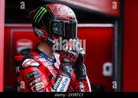 Scarperia, Italien. 31. Mai 2024. Francesco Pecco Bagnaia aus Italien und Ducati Lenovo Team, gesehen während der MotoGP GP7 Gran Premio d'Italia Brembo - Free Practice Pit Lane auf dem Mugello Circuit in Scarperia, Italien am 31. Mai 2024 - Foto FCI/Fabrizio Carabelli (Foto: FCI/Fabrizio Carabelli © all /SIPA USA) Credit: SIPA USA/Alamy Live News Stockfoto