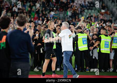 Venedig, Italien. Juni 2024. Duncan Niederauer (Präsident Venezia) und Joel Pohjanpalo (Venezia) während der Playoff - Venezia FC gegen US Cremonese, italienisches Fußball-Spiel der Serie B in Venedig, Italien, 02. Juni 2024 Credit: Independent Photo Agency/Alamy Live News Stockfoto