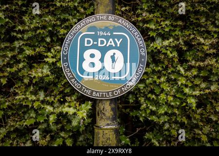 Daresbury Village, Cheshire, Großbritannien. Juni 2024. Anlässlich des 80. Jahrestages der D-Day Landings veranstalteten Daresbury Village People 2024 ein Scarecrow Festival Credit: John Hopkins/Alamy Live News Stockfoto