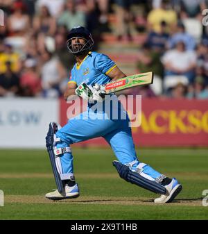 NORTHAMPTON, GROSSBRITANNIEN. Juni 2024. SHAN MASOOD of Yorkshire T20 Vitality Blast Spiel zwischen Northamptonshire Steelbacks und Yorkshire Vikings im County Ground in Northampton, England Credit: PATRICK ANTHONISZ/Alamy Live News Stockfoto