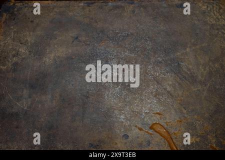 Alte Bucheinband-Textur. Dunkelbrauner Umschlag eines alten Buches. Stockfoto