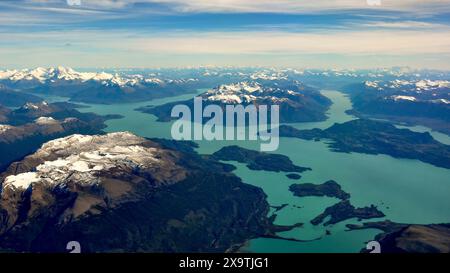 Luftaufnahme des Lago San Martin oder Lago O'Higgins in den südlichen Anden von Patagonien, Argentinien und Chile, Südamerika Stockfoto