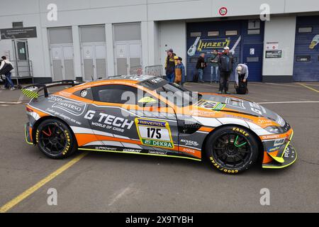 Jasmin Preisig (Herisau/che) / Benjamon Hites (Santiago/CHL) / Christoph Breuer (Nettersheim/DEU) / Reinhold Renger (Rothenburg/DEU), #175, Aston Martin Vantage AMR GT4, Team: PROsport Racing (DEU), Motorsport, ADAC Ravenol 24H Rennen Nürburgring, Nürnberg, 30.05.2024 - 02.06.2024, Sonntag 02.06.2024, Sonntag-Juerfost Pressefost Stockfoto