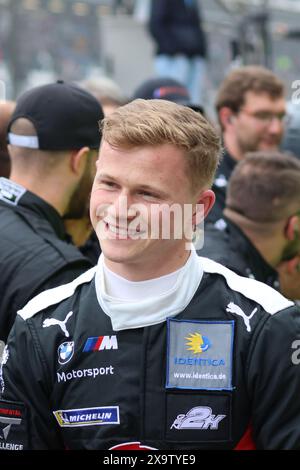 Porträt Daniel Harper (Belfast/GBR), #72, BMW M4 GT3, Team: BMW M Team RMG (DEU), Motorsport, ADAC Ravenol 24H Rennen Nürnberg, 30.05.2024 - 02.06.2024, Sonntag 02.06.2024 Foto: Eibner-Pressefoto/Jürgen Augst Stockfoto