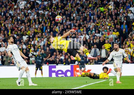 London, England 20240601. Niclas Füllkrug aus Borussia Dortmund führt im Champions-League-Finale zwischen Borussia Dortmund und Real Madrid im Wembley-Stadion an. Nacho links, Dani Carvajal rechts und Karim Adeyemi dahinter. Foto: Svein Ove Ekornesvåg / NTB Stockfoto