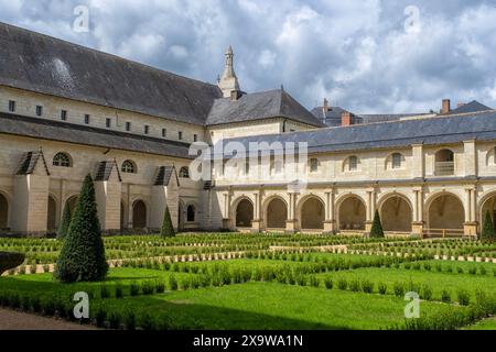 Ste.-Marie Kreuzgang in der Abtei von Fontevraud, Pays De La Loire, Frankreich, Europa Stockfoto