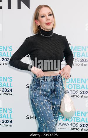 London, Großbritannien. 30. Mai 2024. Katherine Ryan nimmt an den Women's Football Awards 2024 am Marriott Grosvenor Square in Mayfair Teil. Quelle: SOPA Images Limited/Alamy Live News Stockfoto