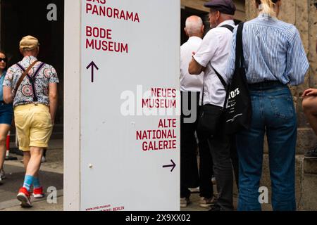 Berlin, Deutschland - 02. Juni 2024: Warteschlange Stockfoto