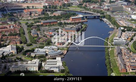 Luftaufnahme der Infinity Bridge über die Rver Tees in Thornaby, Stockton-on-Tees TS18 2FA Stockfoto