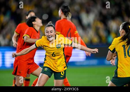 Sydney, NSW, Australien, Clare Wheeler (6 Australien) erzielt 2024 International Friendly Australia vs China PR im Sydney Olympic Stadium (Accor Stadium) 3. Juni 2024 in Sydney, Australien. (Keith McInnes/SPP) Credit: SPP Sport Press Photo. /Alamy Live News Stockfoto