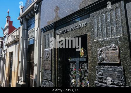 Buenos Aires, Argentinien - Eva Perons Grab. Der Friedhof La Recoleta befindet sich im gleichnamigen Viertel Recoleta, einem der größten der Hauptstadt Stockfoto