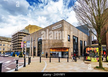 Bolton Greater Manchester UK 06. April 2024. Octagon Theater Bolton Stockfoto