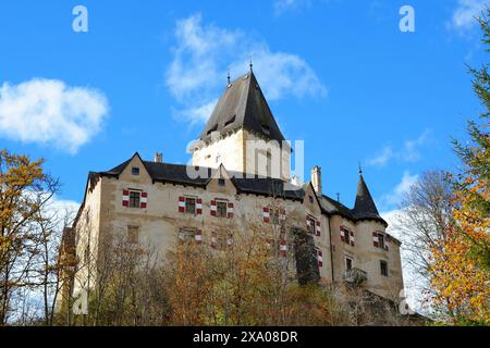 OTTENSTEIN AUSTRIA, Novembar 05. 2023. Das imposante Schloss Ottenstein im Waldviertel in Niederösterreich Stockfoto