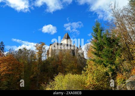 OTTENSTEIN AUSTRIA, Novembar 05. 2023. Das imposante Schloss Ottenstein im Waldviertel in Niederösterreich Stockfoto