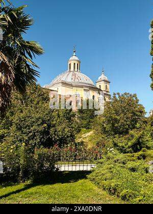Die Kuppel der königlichen Basilika des Heiligen Franziskus des Großen. Madrid, Spanien Stockfoto