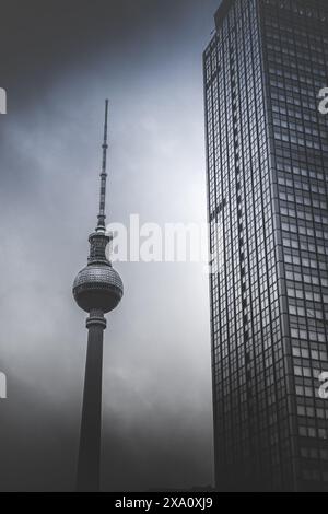 Das Wahrzeichen des Berliner Fernsehturms, auch bekannt als der Fernsehturm in Berlin Stockfoto