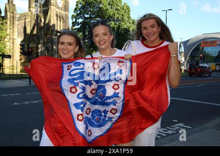 England trifft im St. James' Park auf Bosnien und Herzegowina, während die Three Lions mit den Vorbereitungen für die Euro 2024 beginnen. Newcastle Upon Tyne, Großbritannien, 3. Juni 2024, Credit:DEW/Alamy Live News Stockfoto