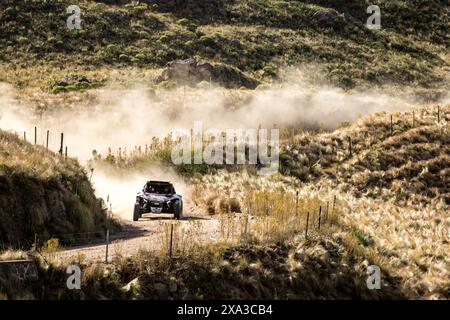 302 CAVIGLIASSO Nicolas (ARG), PERTEGARINI Valentina (ARG), Taurus B.V., Taurus T3 Max, FIA W2RC, Challenger, Action während der Stage 1 der Desafio Ruta 40 2024, am 3. Juni 2024 in Córdoba, Argentinien - Foto EdoBauer Photography/DPPI Credit: DPPI Media/Alamy Live News Stockfoto