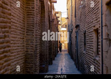 Eine alte Gasse in der Nähe des Vakil Basars, Shiraz, Iran. Stockfoto