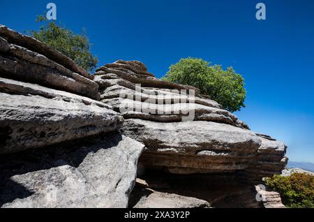 Kalksteinformationen in El Torcal de Antequera bei Antequera in der Provinz Málaga in Andalusien, Spanien. Es gilt als eines der meisten i Stockfoto