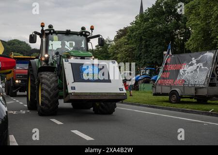 Brüssel, Belgien, 4. Juni 2024 Die Europäische Farmers Defense Force ist die Mutter aller Proteste gegen EU-Vorschriften im Atomium Stockfoto