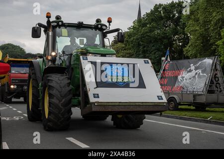 Brüssel, Belgien, 4. Juni 2024 Die Europäische Farmers Defense Force ist die Mutter aller Proteste gegen EU-Vorschriften im Atomium Stockfoto