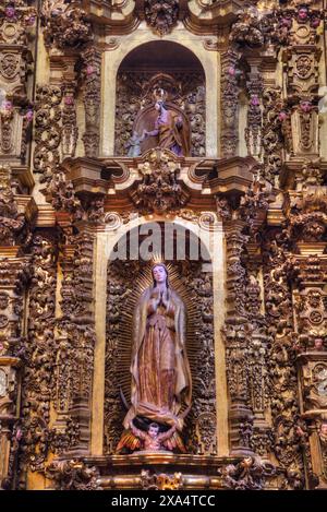 Polychrome Figuren, Apsis, Innenraum, Basilika unserer Lieben Frau von Ocotlan, Tlaxcala City, Tlaxcal State, Mexiko, Nordamerika Copyright: RichardxMaschmeyer Stockfoto