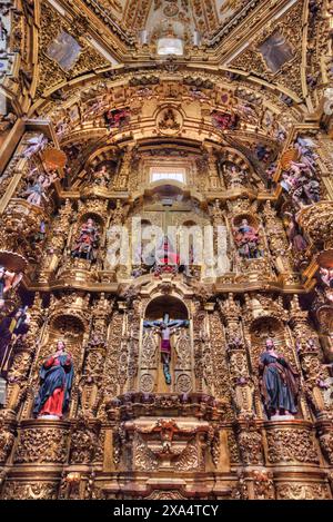 Polychrome Figuren, Apsis, Innenraum, Basilika unserer Lieben Frau von Ocotlan, Tlaxcala City, Tlaxcal State, Mexiko, Nordamerika Copyright: RichardxMaschmeyer Stockfoto