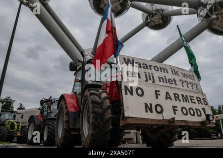 Brüssel, Belgien, 4. Juni 2024 Die Europäische Farmers Defense Force ist die Mutter aller Proteste gegen EU-Vorschriften im Atomium Stockfoto