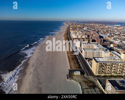 Ein Blick aus der Vogelperspektive auf Long Beach, New York Waterfront Stockfoto
